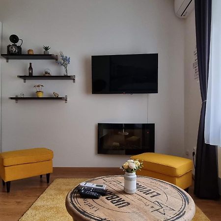 Flóra apartman Szeged Exterior foto