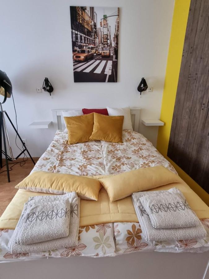 Flóra apartman Szeged Exterior foto